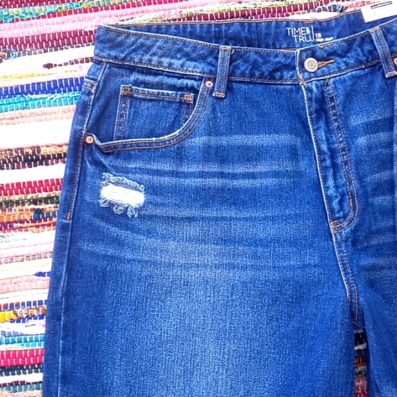 Time and Tru High Rise Distressed Jeans-#1750+ - Picture 2 of 12